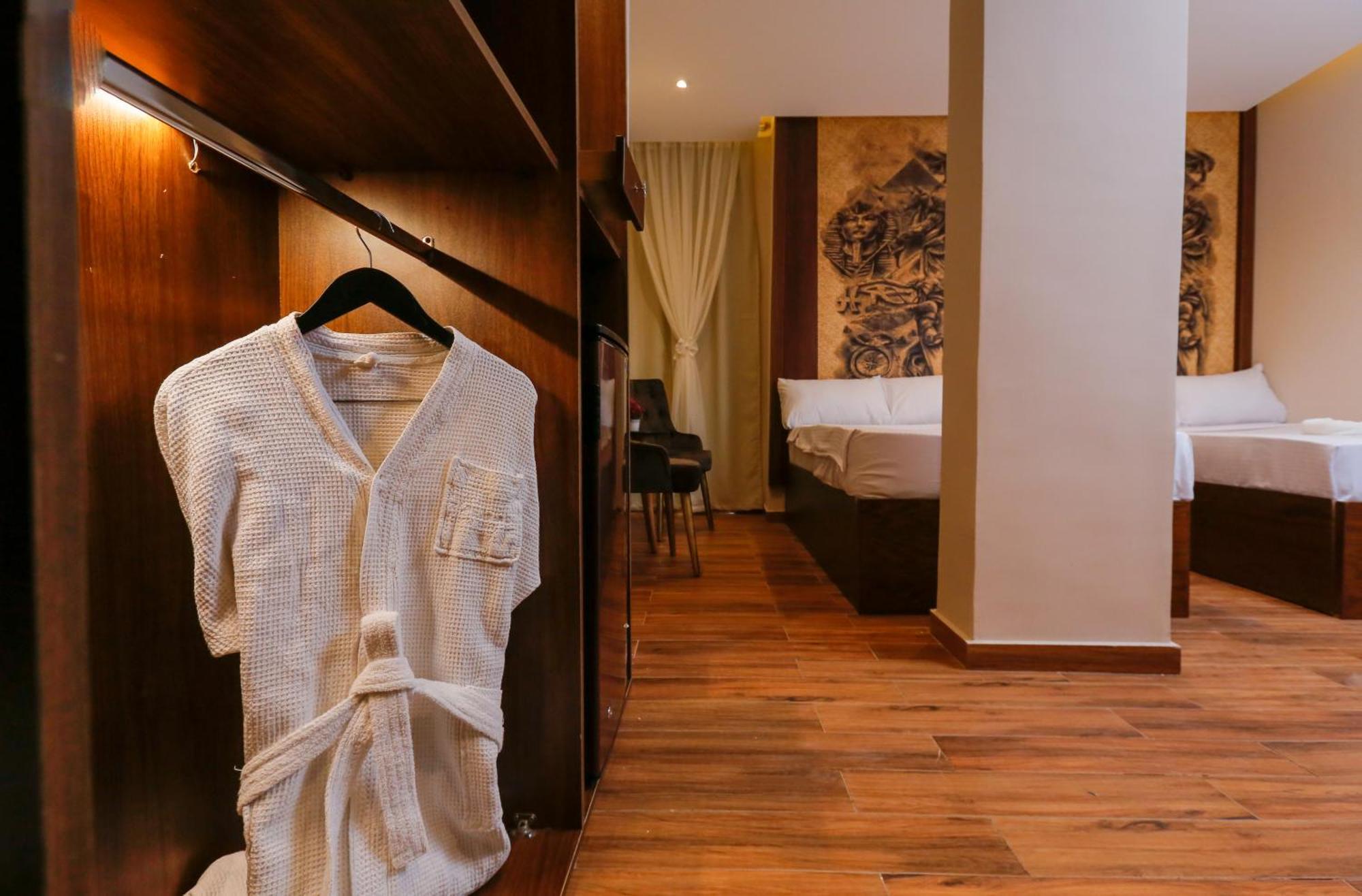 Kafret el-Gabal Steps In Pyramids View酒店 外观 照片