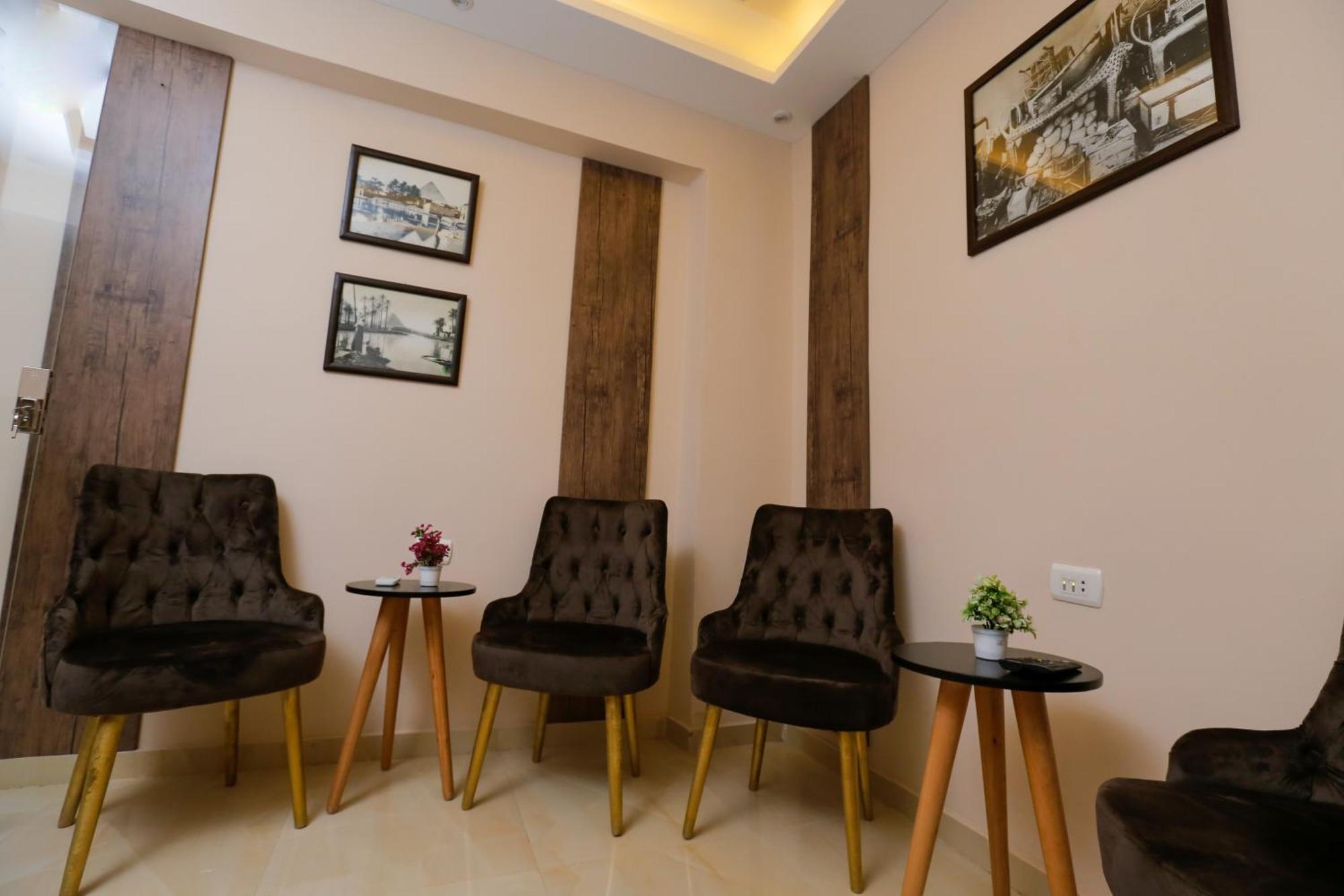 Kafret el-Gabal Steps In Pyramids View酒店 外观 照片