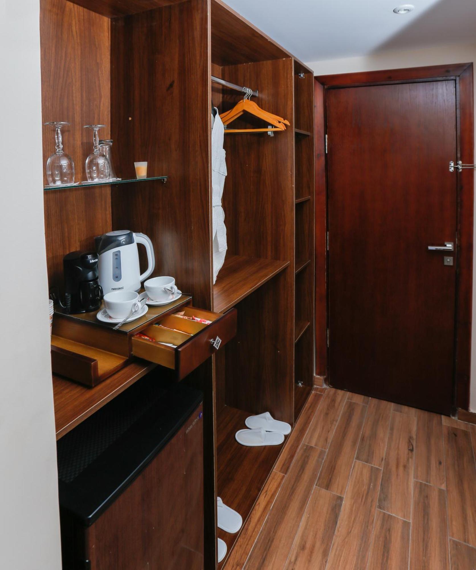 Kafret el-Gabal Steps In Pyramids View酒店 外观 照片